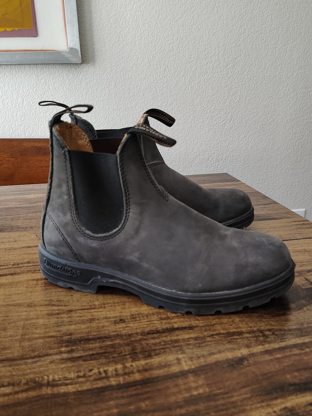Blundstone 587 Chelsea boots in rustic black leather AU 5.5 US 8.5